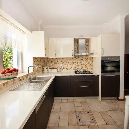 דירה Cozy House With Balcony And Backyard Surrounded By Nature In Bodrum Karabag