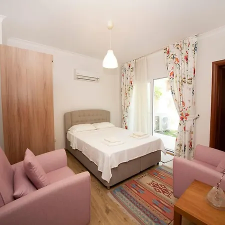 דירה Cozy House With Balcony And Backyard Surrounded By Nature In Bodrum