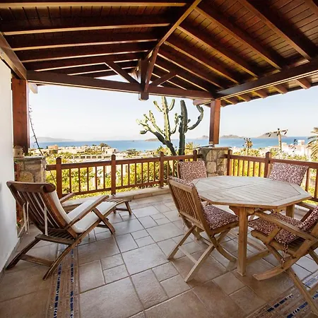 דירה Cozy House With Balcony And Backyard Surrounded By Nature In Bodrum Karabag