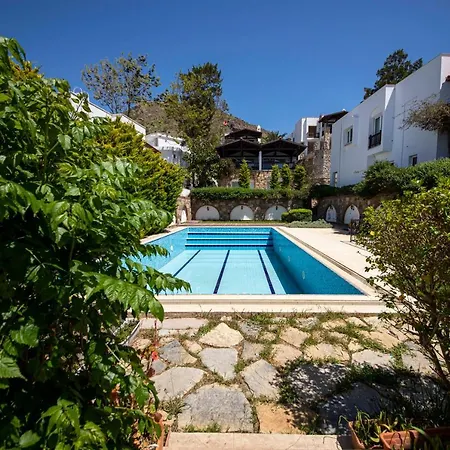 Cozy House With Balcony And Backyard Surrounded By Nature In Bodrum Karabag